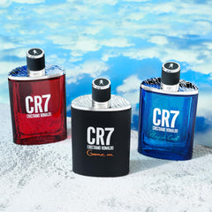 CR7 Play It Cool label detail emphasizes modern branding and fragrance notes.