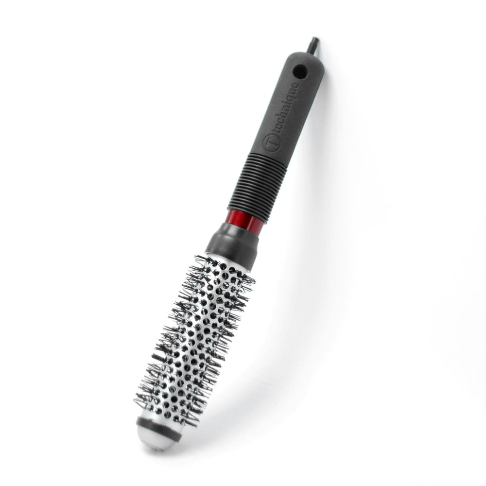CRICKET Technique Thermal Brush 310 all hair types in use for versatile styling