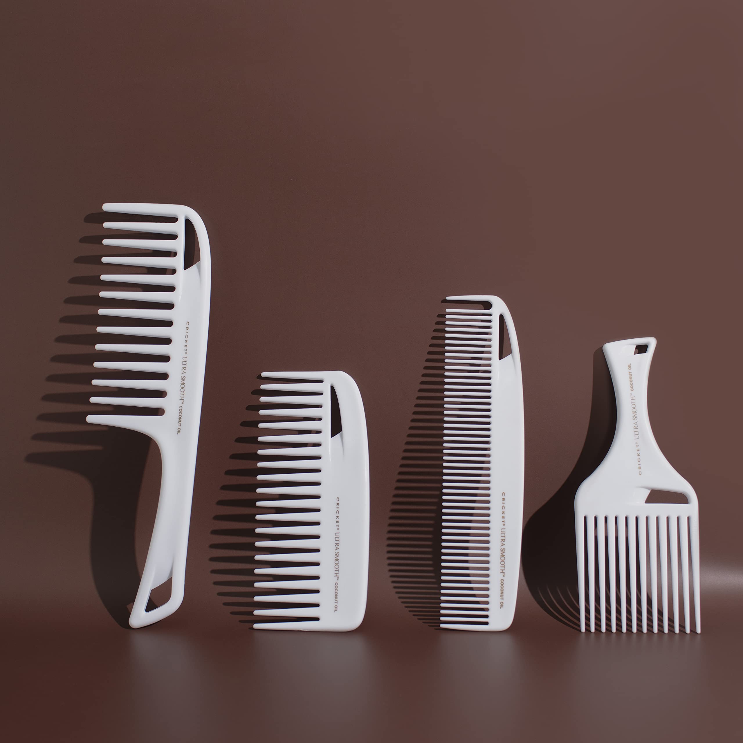 Cricket Detangler Comb for curly hair defining curls with smooth separation