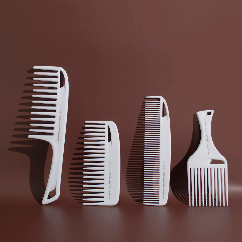 Cricket Detangler Comb for curly hair defining curls with smooth separation
