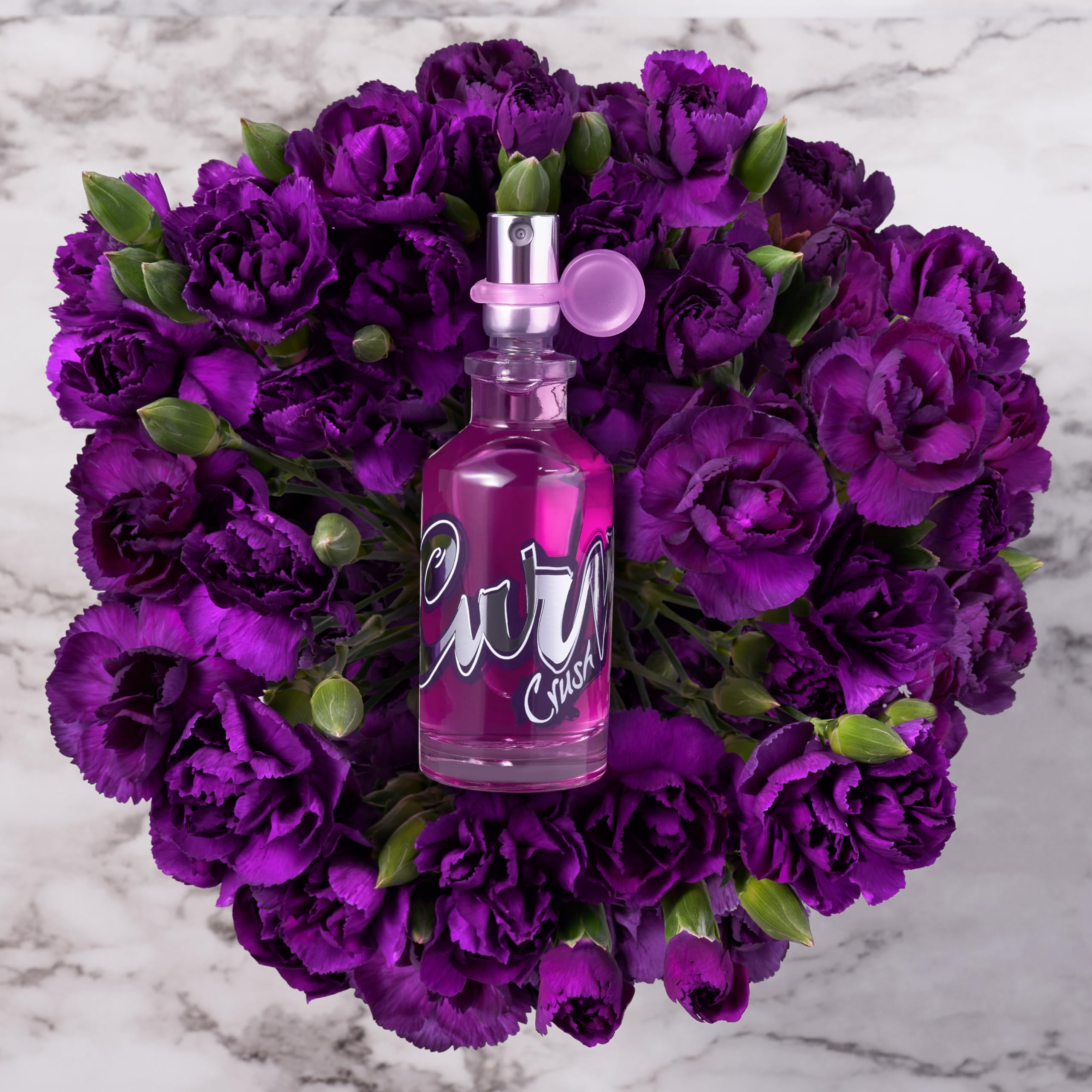 Curve Crush EDT label detail showing branding and perfumer notes