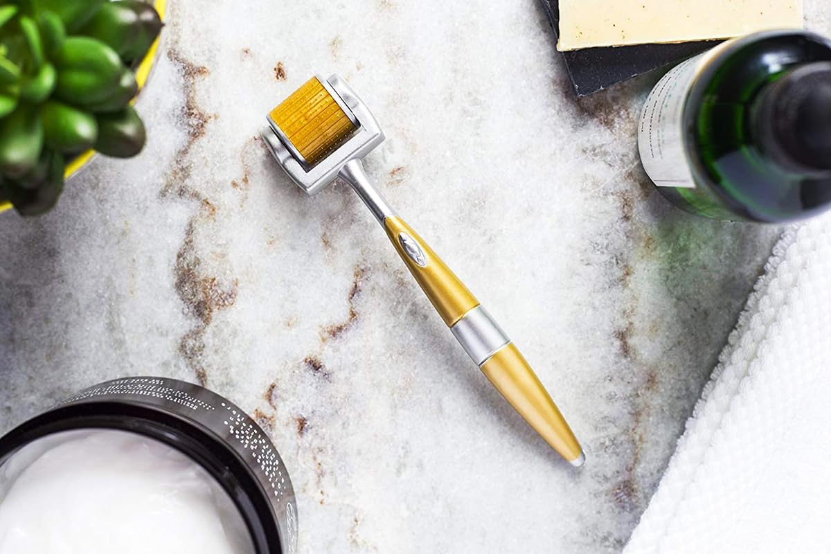 CYSSUS derma roller ergonomic handle designed for comfortable grip