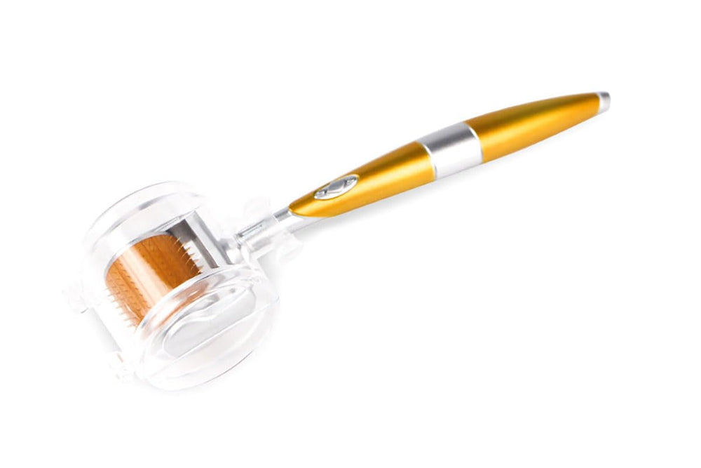 CYSSUS derma roller ergonomic handle designed for comfortable at-home use