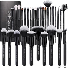 Daily Queen 29pcs brush set wide shot shows versatile kit for pro-level eye and face makeup.
