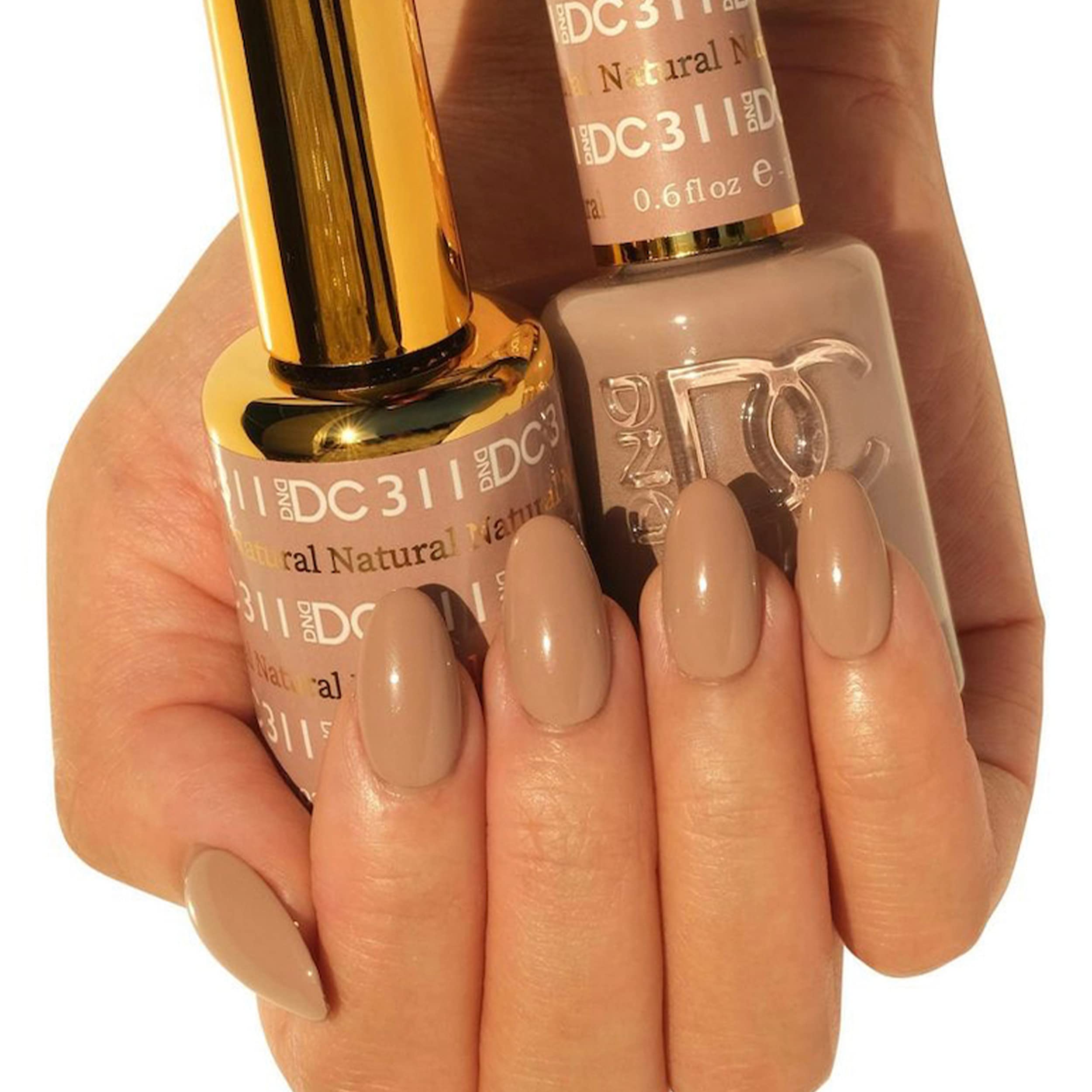DAISY DND DC Gel Polish Deep Nude swatch shows smooth coverage and natural tone.