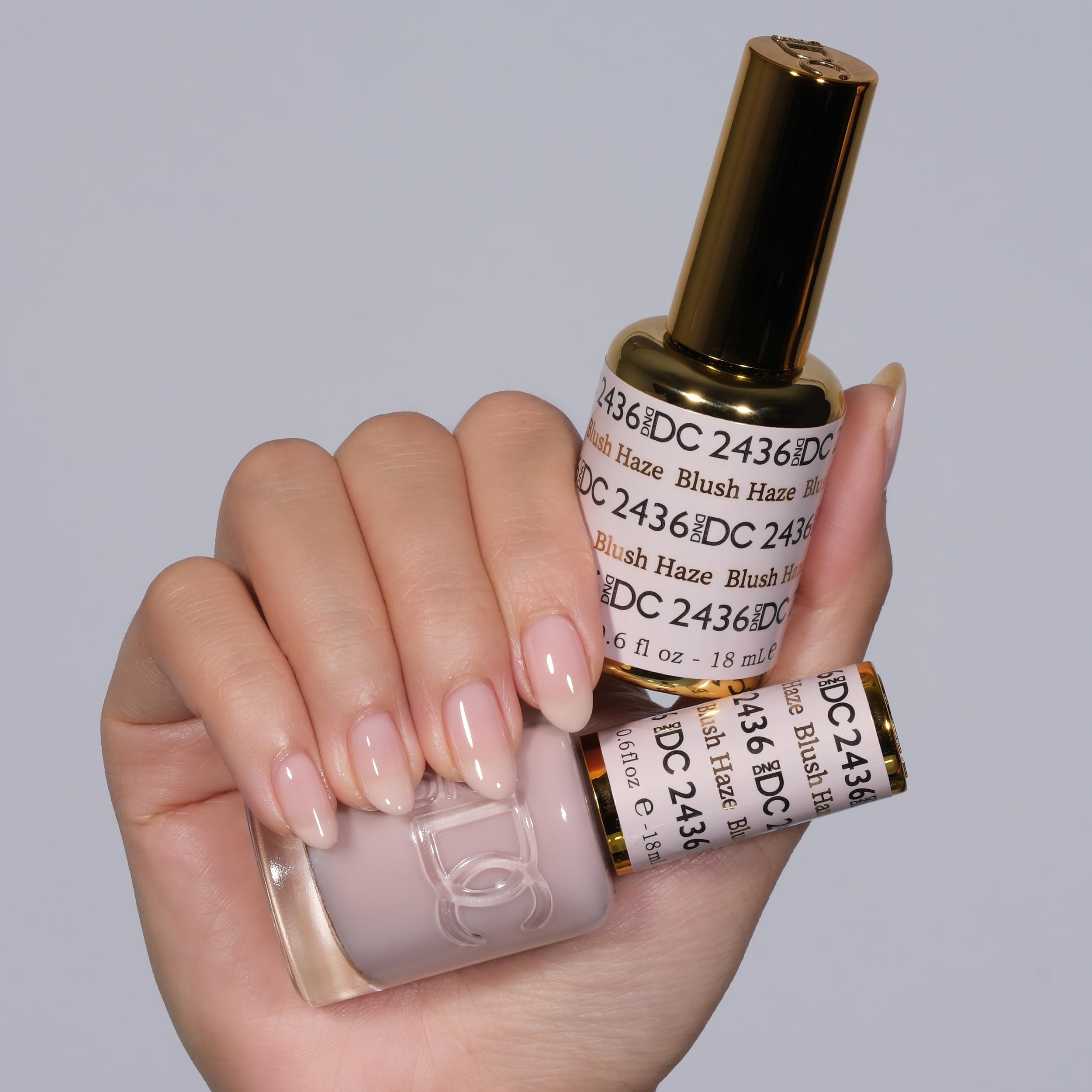 DAISY DND DC gel polish duo pack with matching lacquer and gel