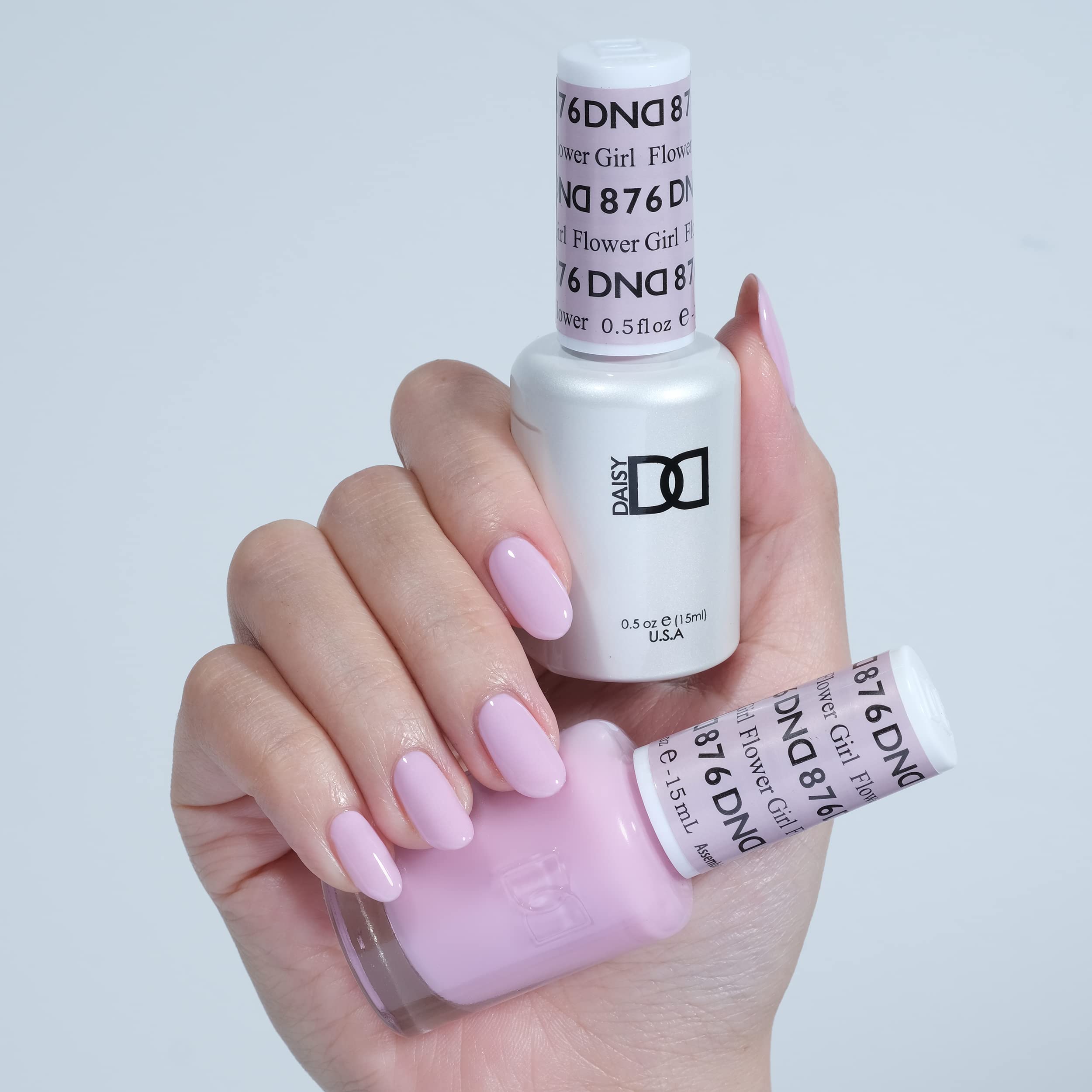 Daisy DND Flower Girl 876 lacquer swatch shows color compatibility with gel polish.