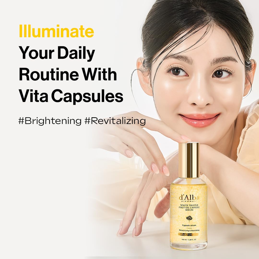 d'alba Piedmont 40K glow capsules close-up emphasizing hydration potential