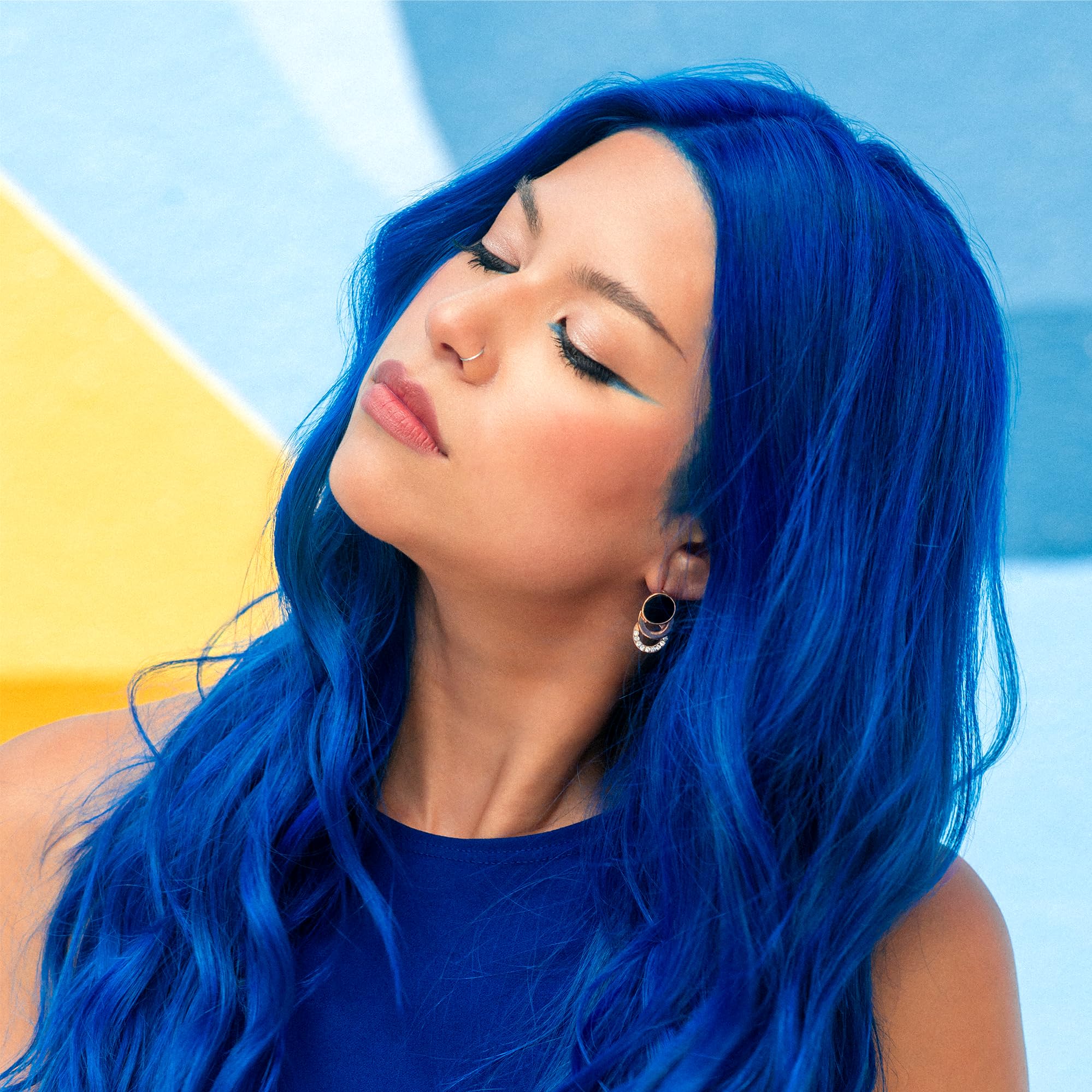 Danger Jones Solitude Blue conditioning formula enhances softness during color treatment.