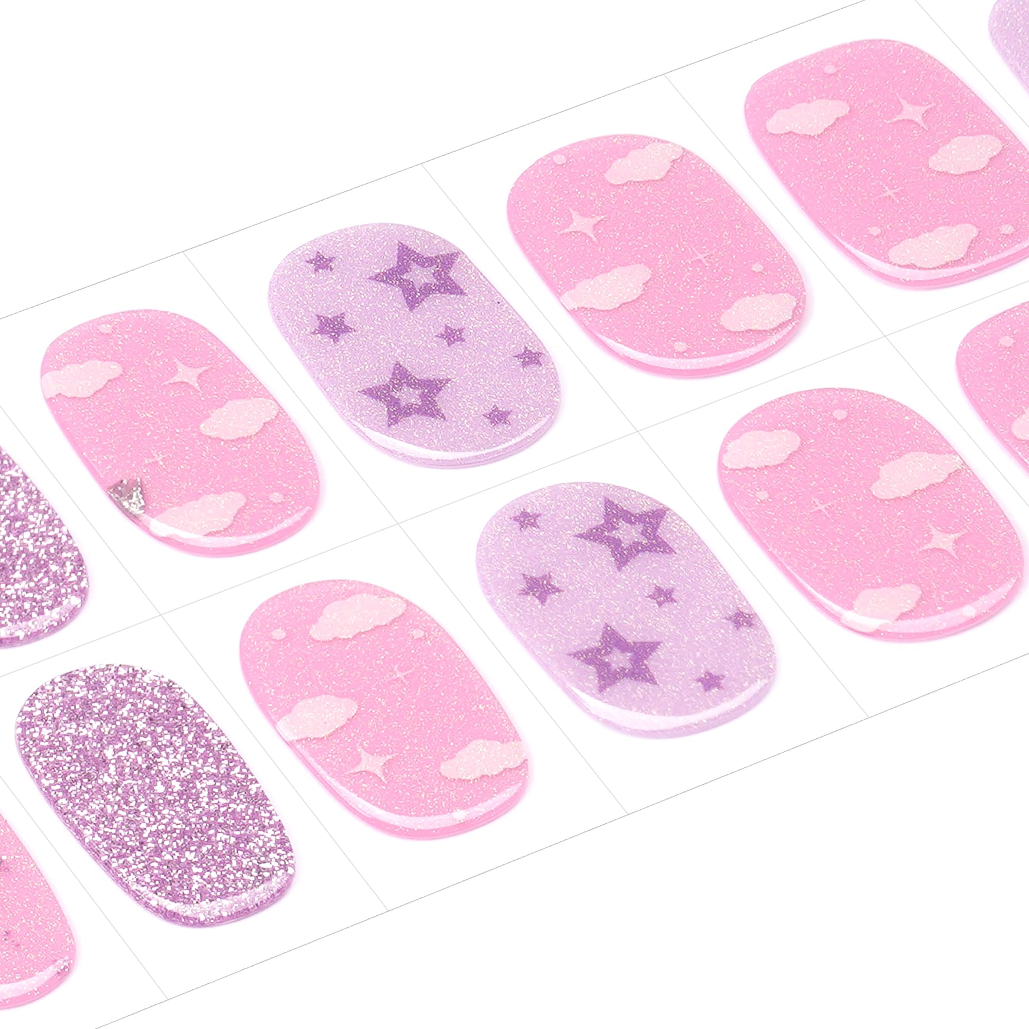 DANNI & TONI Clouds design creates dreamy nails with gentle fit.