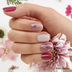 Dashing Diva bright-pinks collection Coral Reef close-up highlighting glossy gel finish