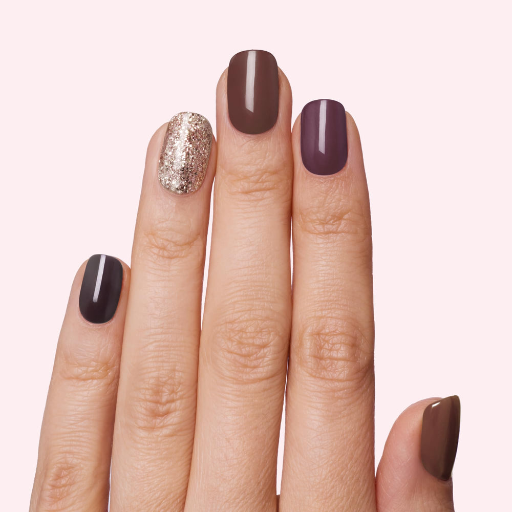 Dashing Diva Gloss Nail Strips Browns close-up highlights long-lasting gel-like finish.