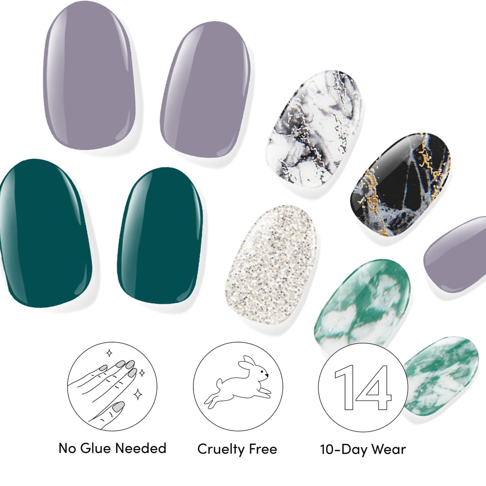 Dashing Diva Gloss prep pad and nail file in the kit for prep work