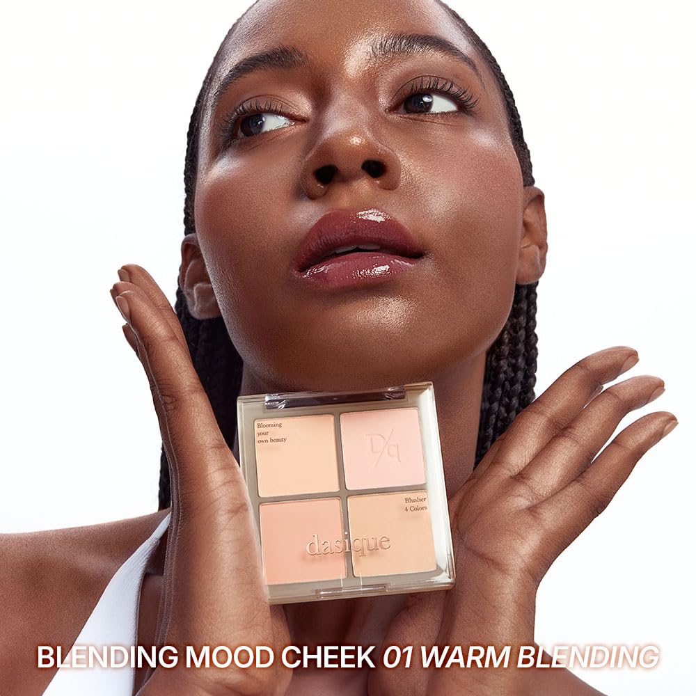 Dasique Mood Cheek 01 texture close-up shows silky powder glide