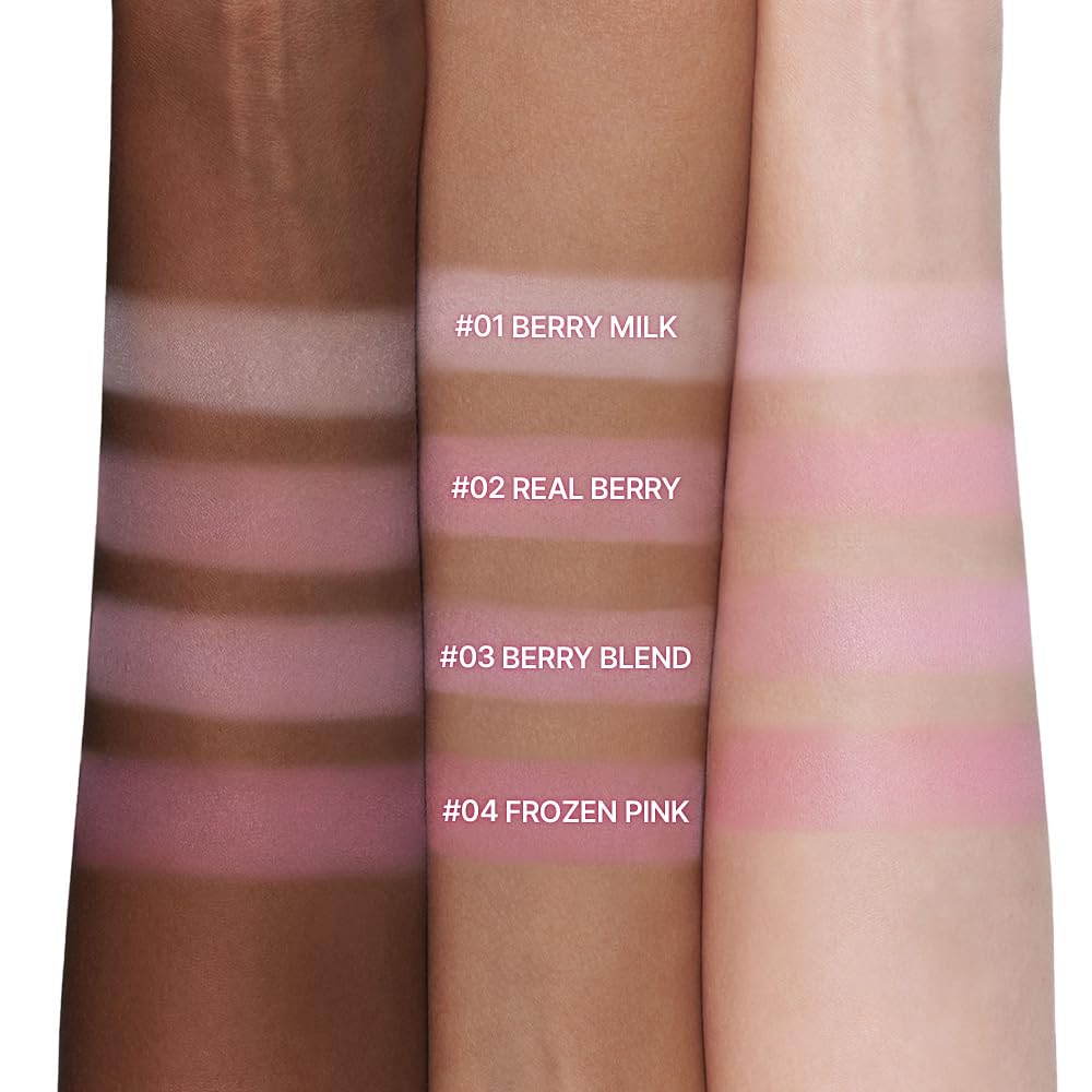 Dasique Blending Mood Cheek Berry Smoothie application brush guides seamless blending of berry hues.