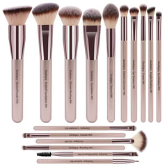 Daubigny 16Pcs brush set Champagne Gold closeup shows premium bristles for smooth makeup