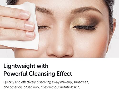 DearKlairs makeup removal shot highlights effective removal of makeup and dirt