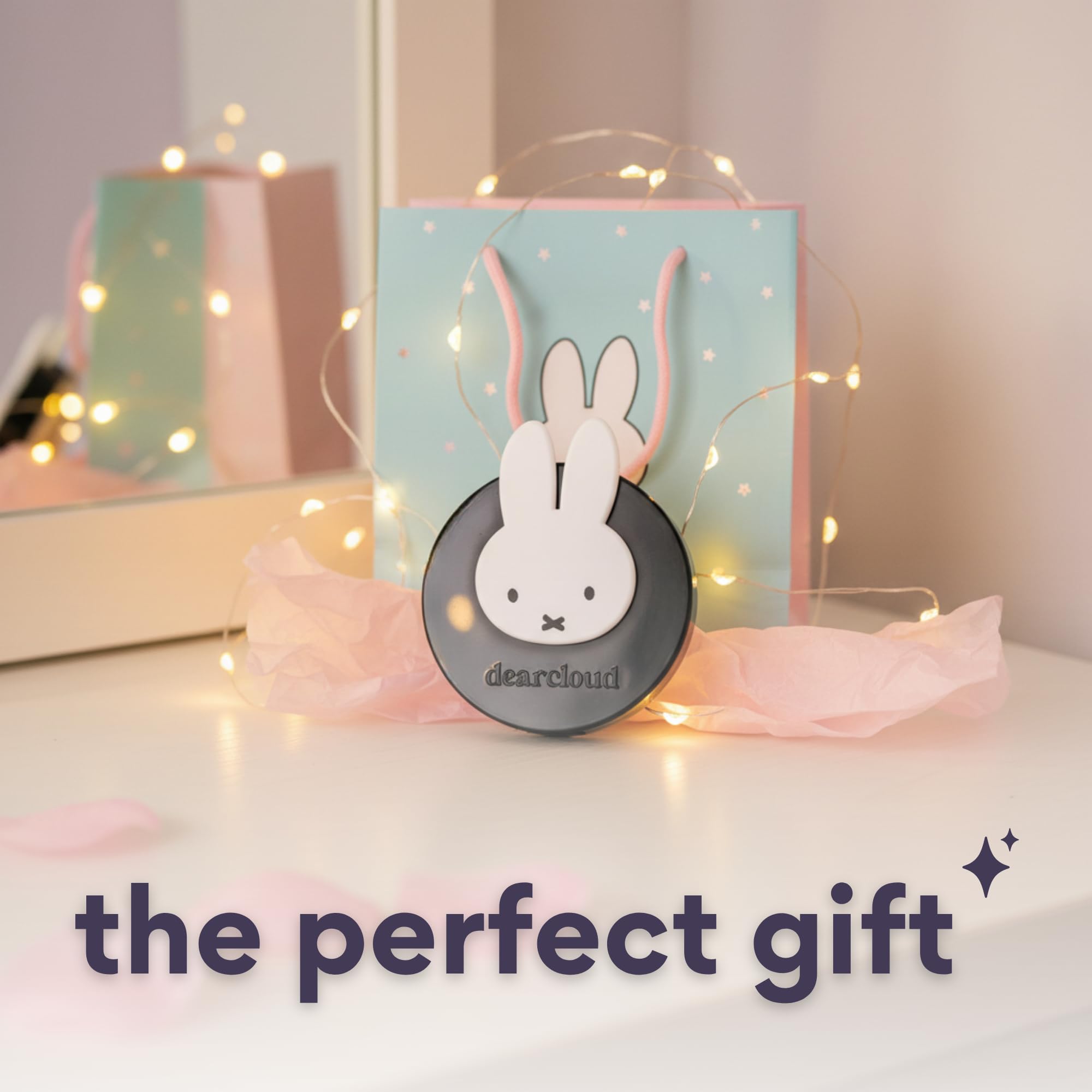 Dearcloud Miffy Hi-Def Duo Compact Mirror travel-ready packaging simplifies packing for everyday trips.
