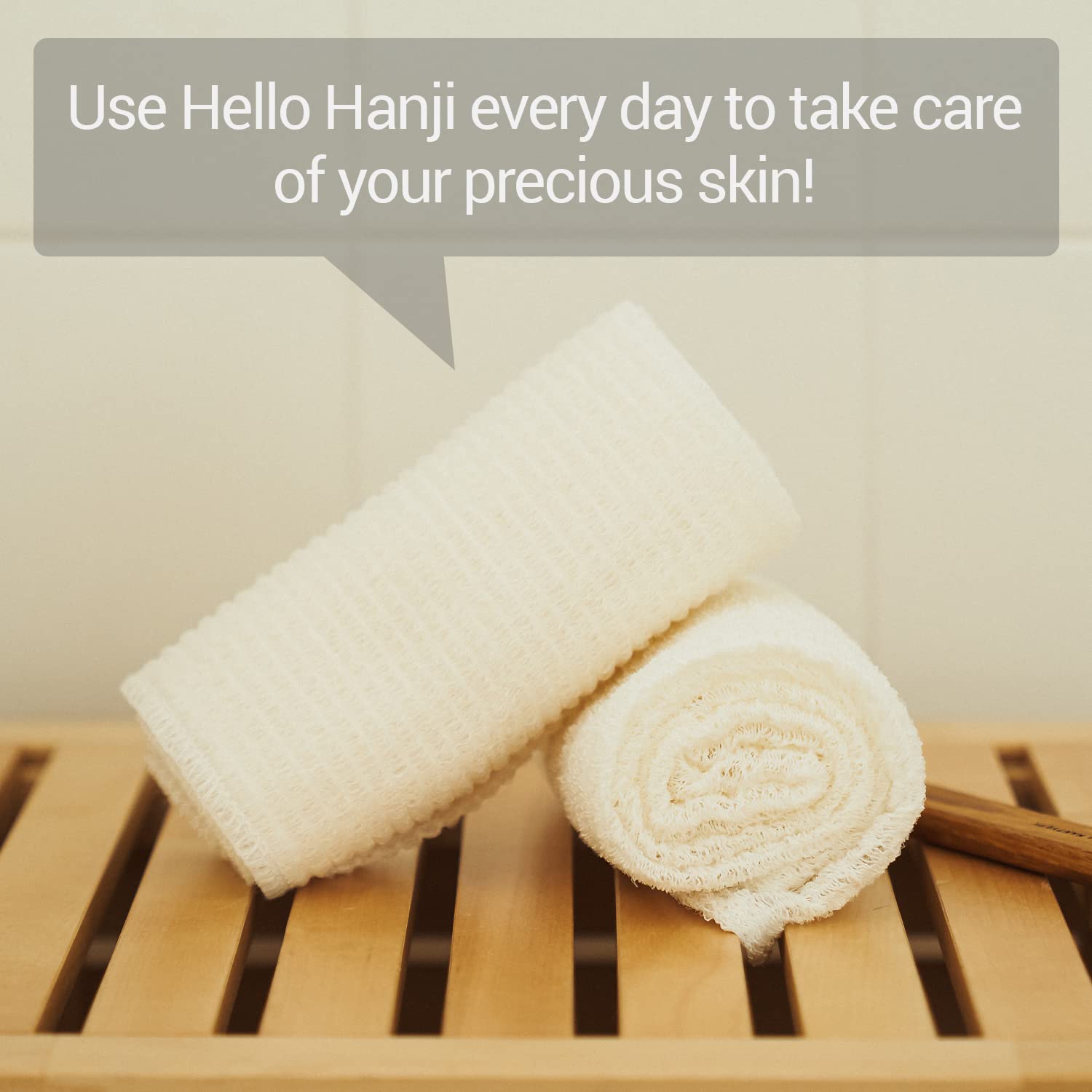 DEARCUS Hello Hanji spa-ready sponge enhances daily bath routines.