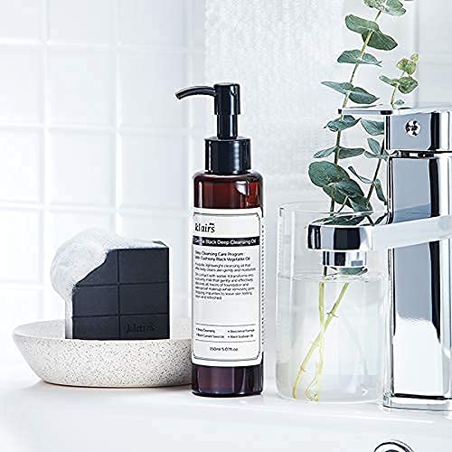 DearKlairs Black Bean Oil graphic highlighting balancing cleansing power.