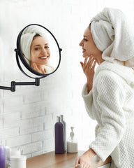 DECLUTTR mirror with 1X and 10X magnification for full and close-up tasks