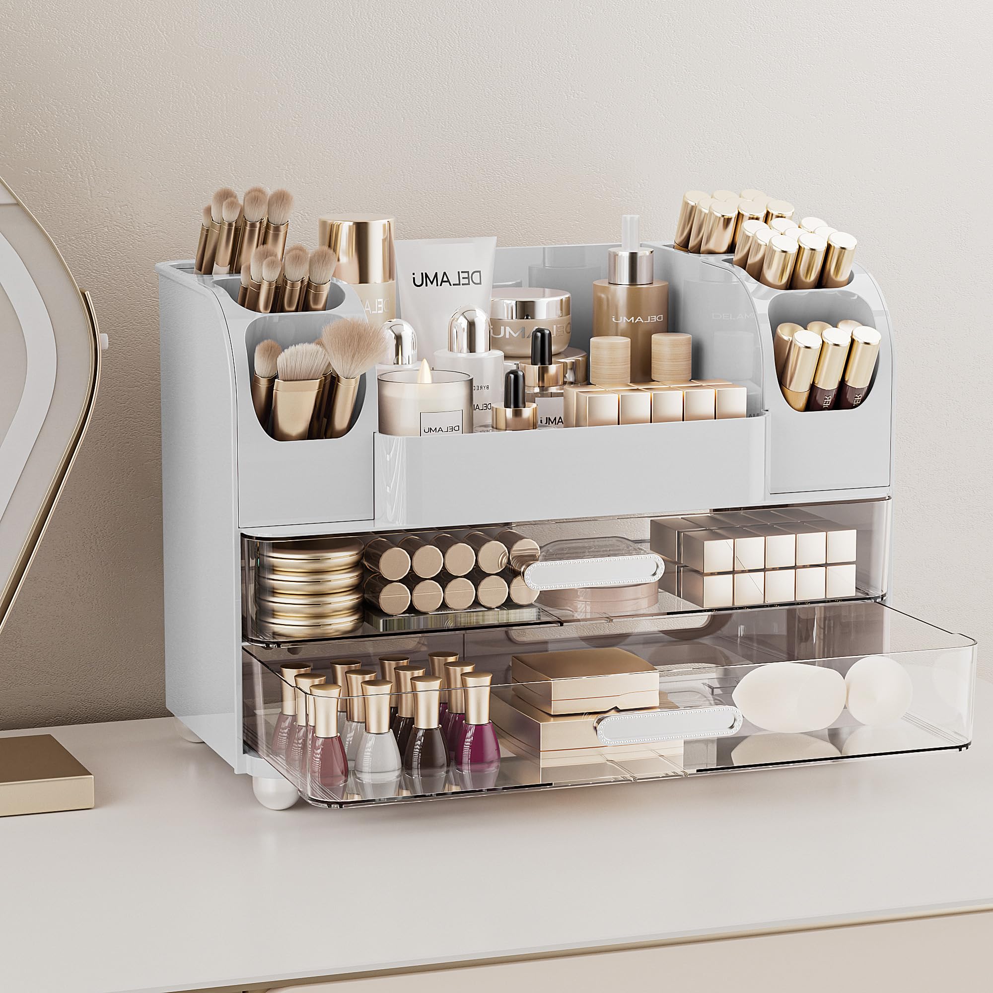 Delamu makeup organizer curved slots keep brushes organized and easy to grab.