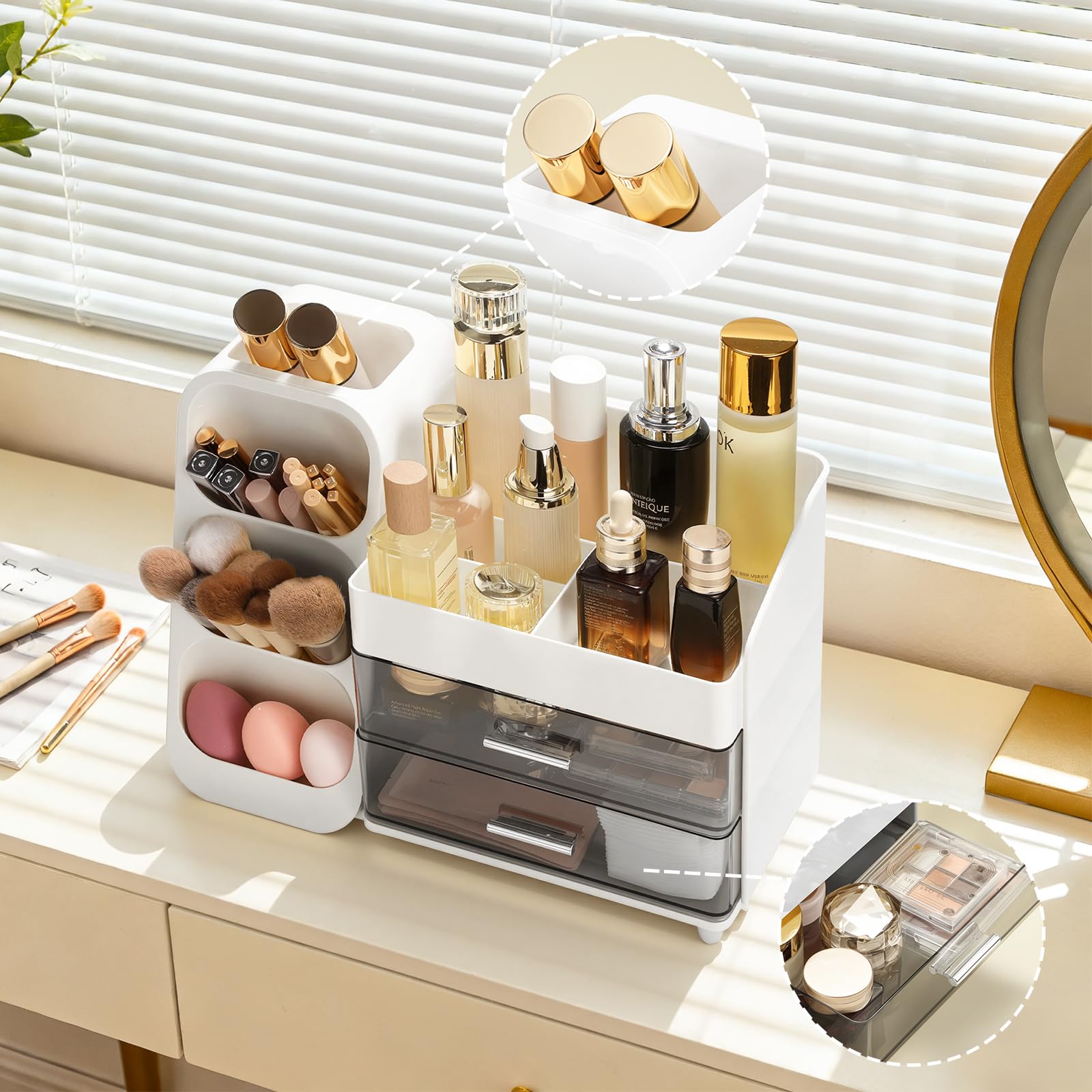Delamu non-slip bottom keeps the vanity organizer stable on smooth surfaces.
