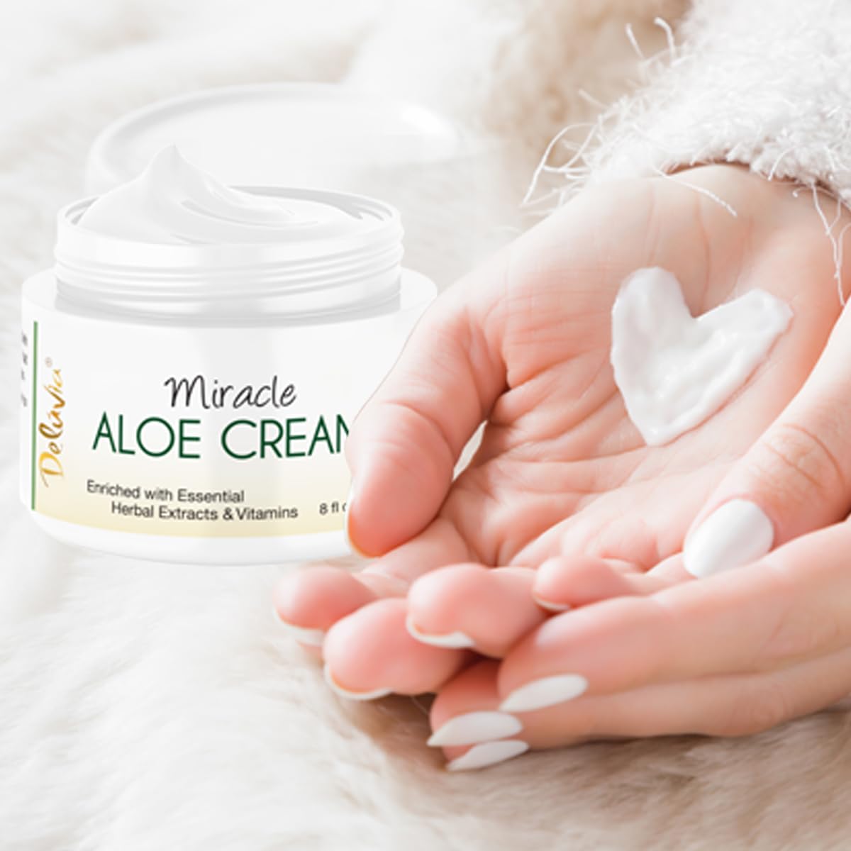 Delúvia Miracle Aloe Cream 8oz jar for comprehensive home use.