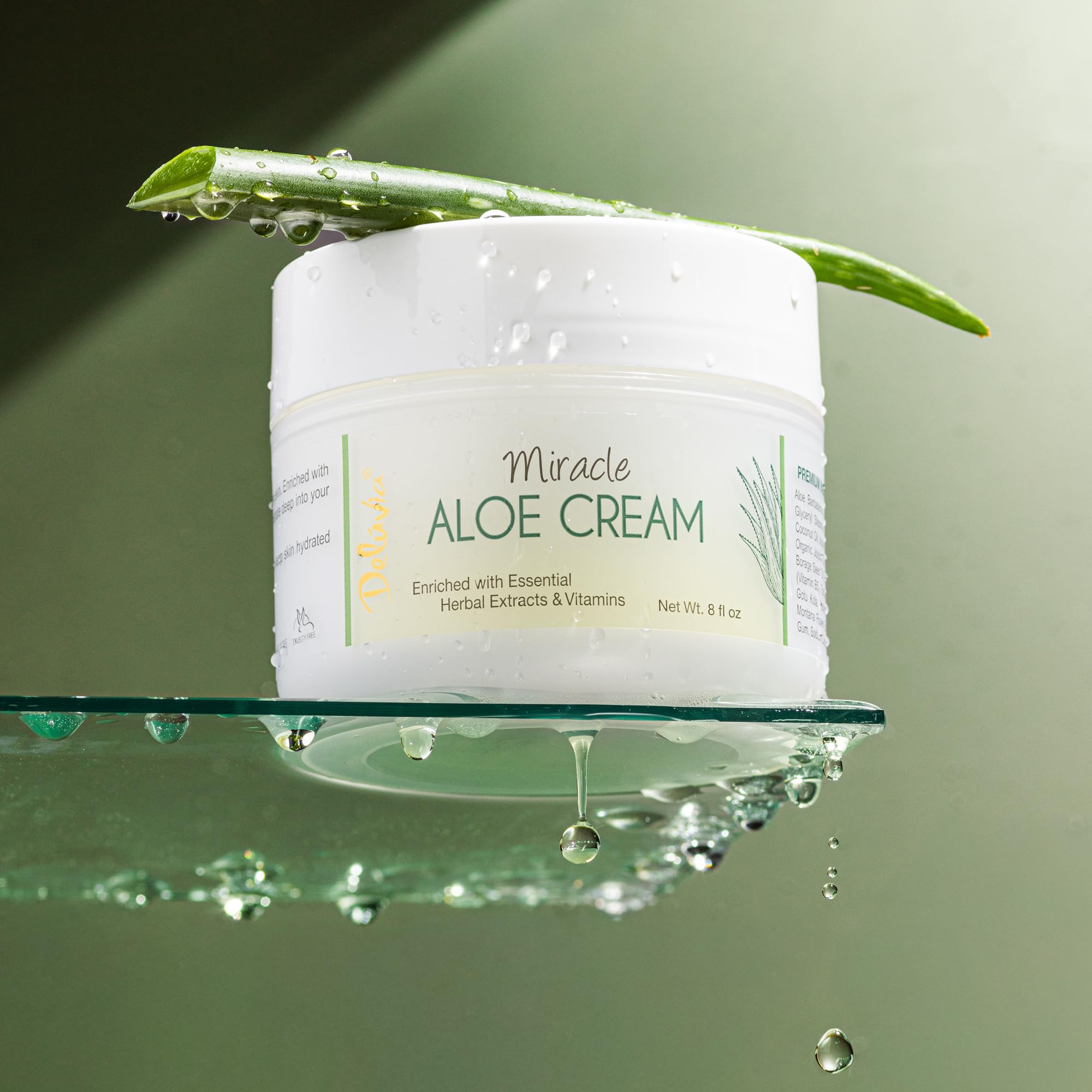Deluvia Miracle Aloe Cream hand-application shows quick absorbed moisture on skin