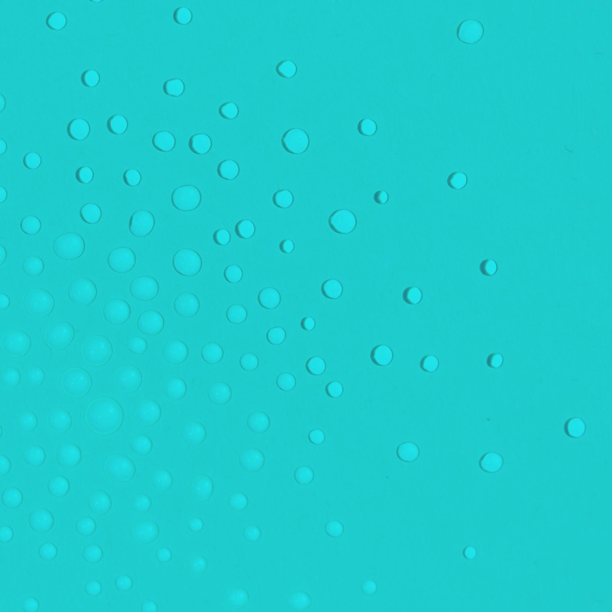 Dermalogica Clear Start Micro-Pore Mist on skin showing oil-control benefits.
