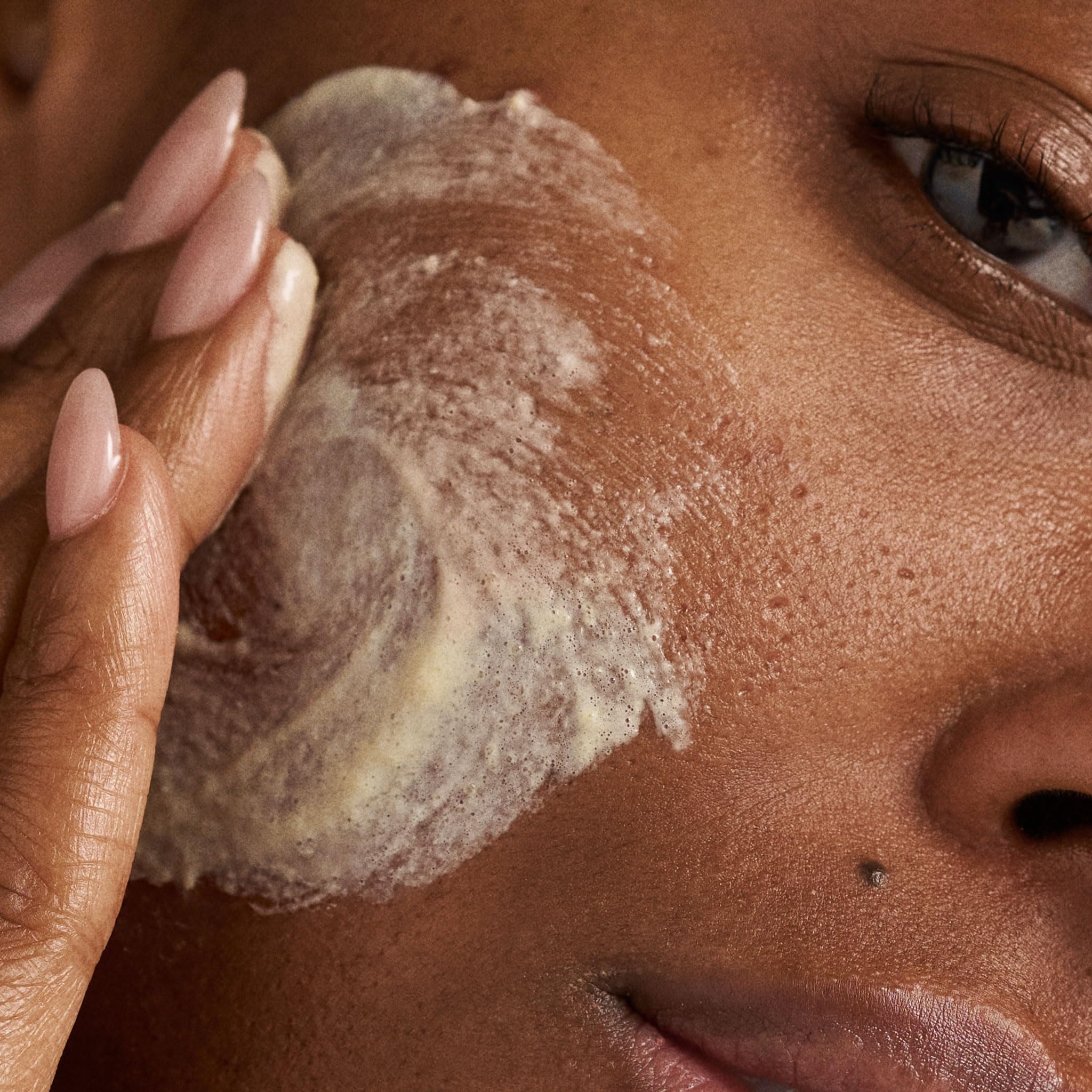 Dermalogica Daily Milkfoliant coconut-milk note suggests soothing aroma and nourishing feel