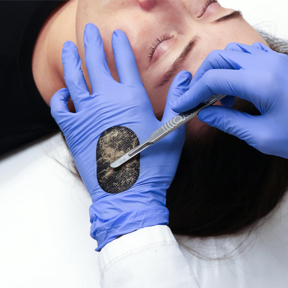 Dermapad product image highlights clean blade edge for precise dermaplaning.