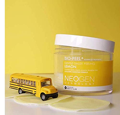 DERMALOGY Bio-Peel Gauze pad preps skin for routine cleansing.