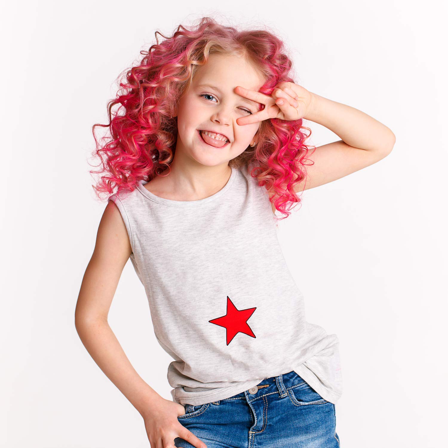 Desire Deluxe hair chalk washes out easily with shampoo and water, keeping routines simple.