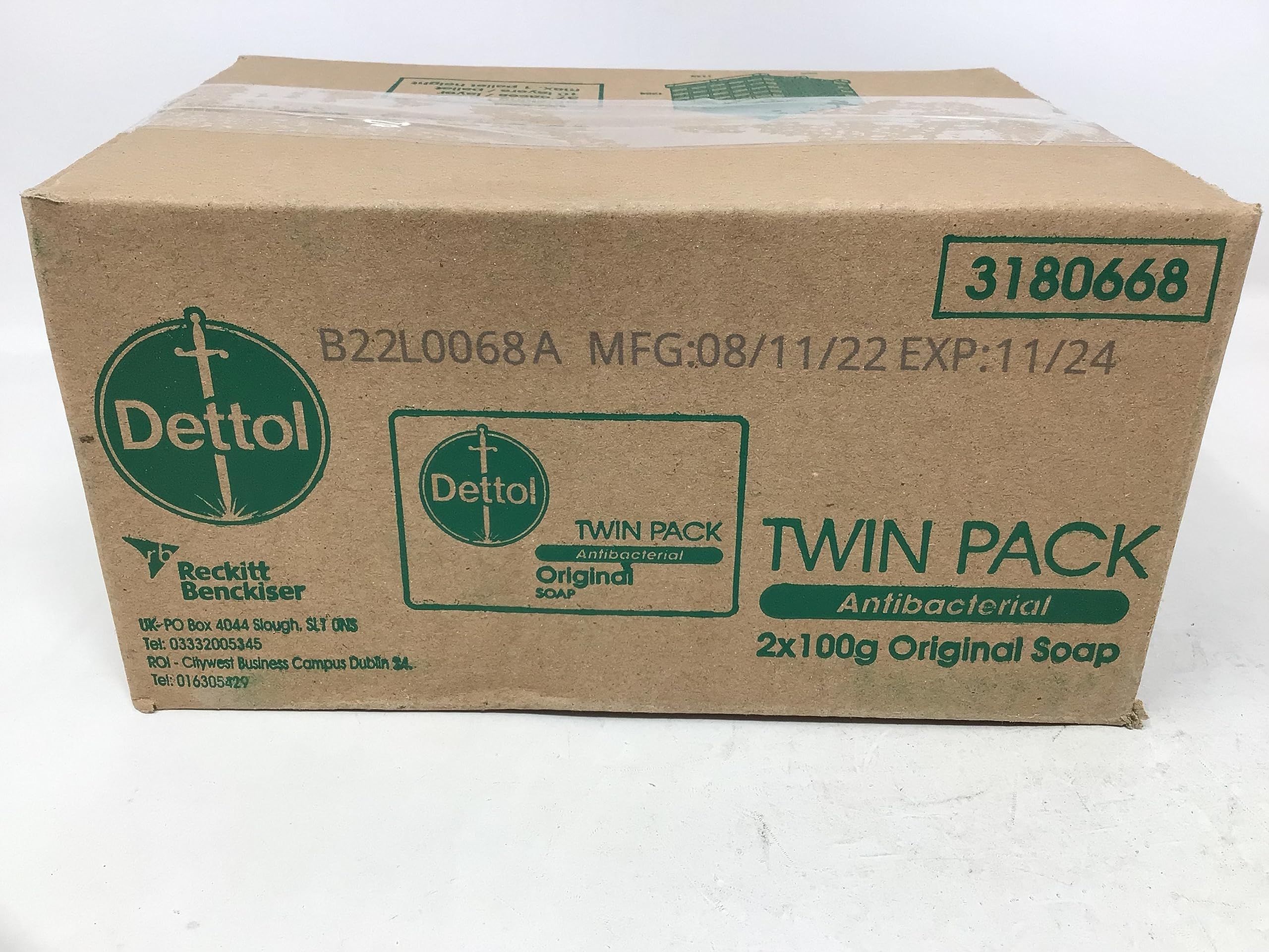 Dettol Original fragrance closeup highlights fresh scent during cleansing.