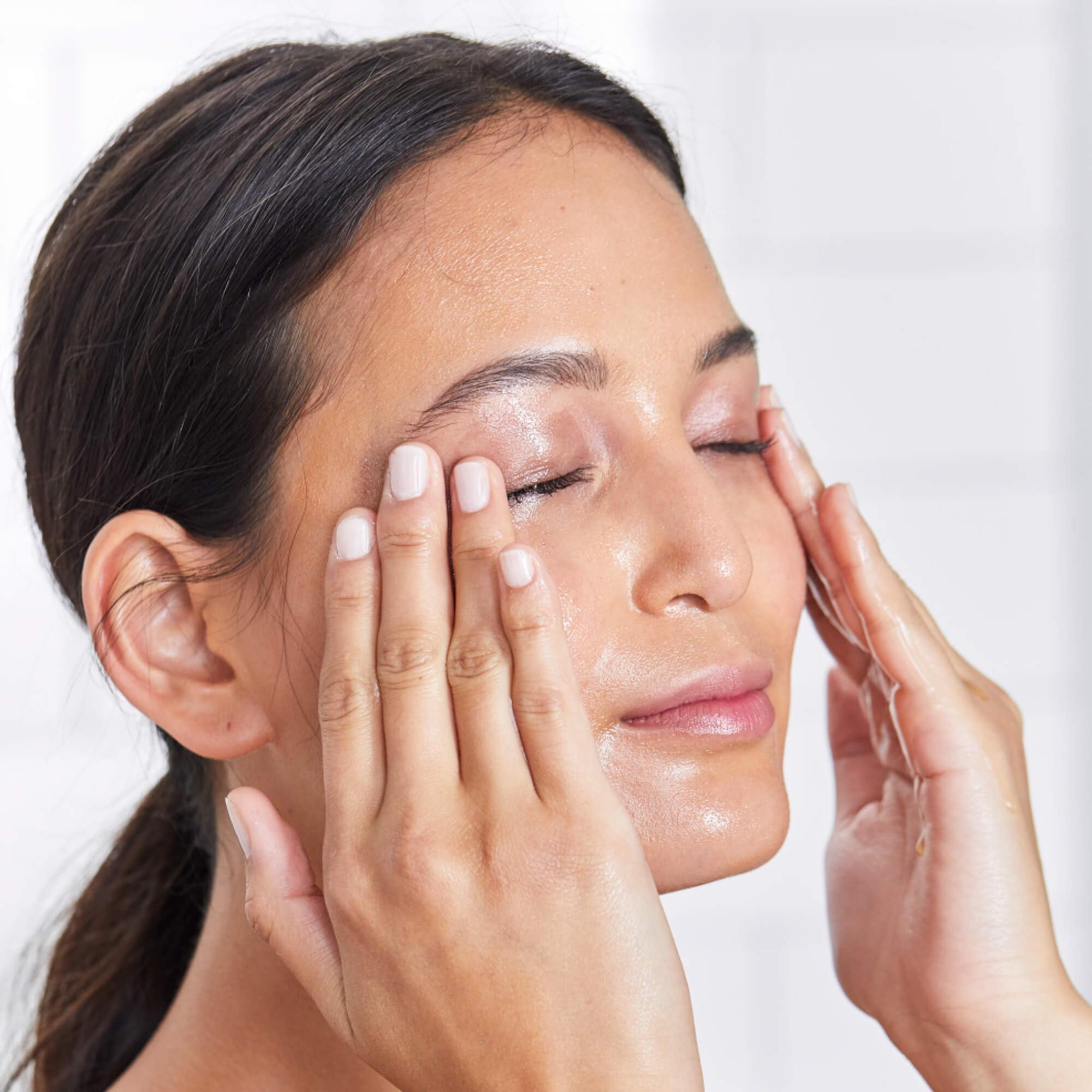 Water rinse with DHC Deep Cleansing Oil Medium leaves no oily residue.