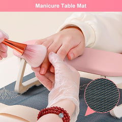 Diesisa arm rest anti-slip pads keep it stable during detailed nail art.