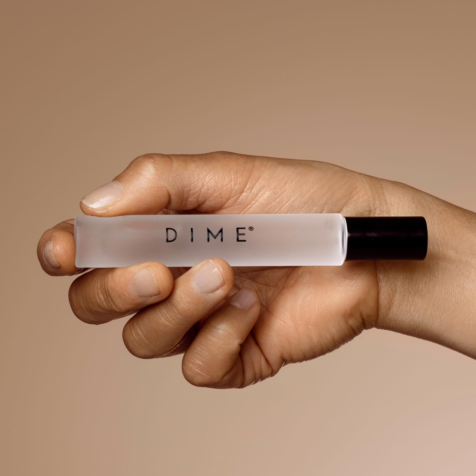 DIME Core Memory top notes of apple and mandarin invite bright energy.