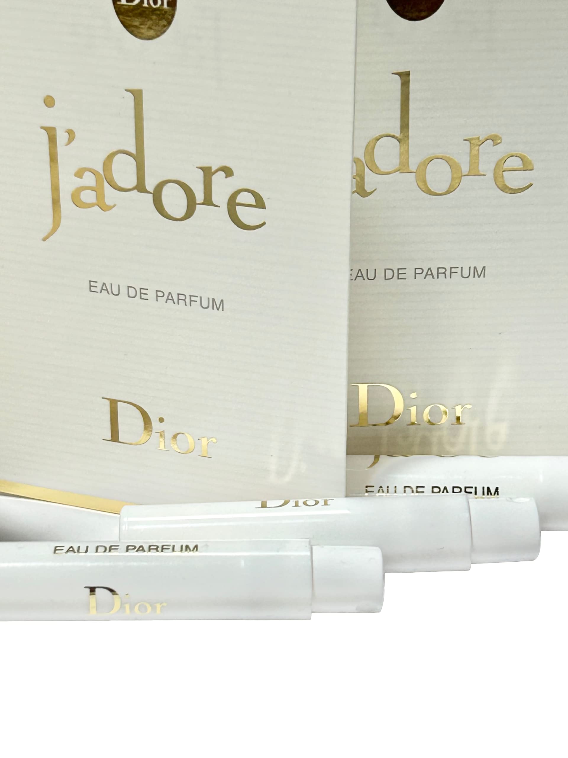 Dior J'adore sample bottle captures elegant floral vibe ideal for daily refinement.