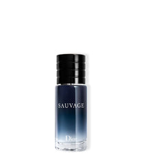 Dior Sauvage vanilla absolute extraction scene evokes exotic warmth and signature sillage.