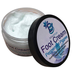 Cream texture close-up showing rich hydration for dry skin.