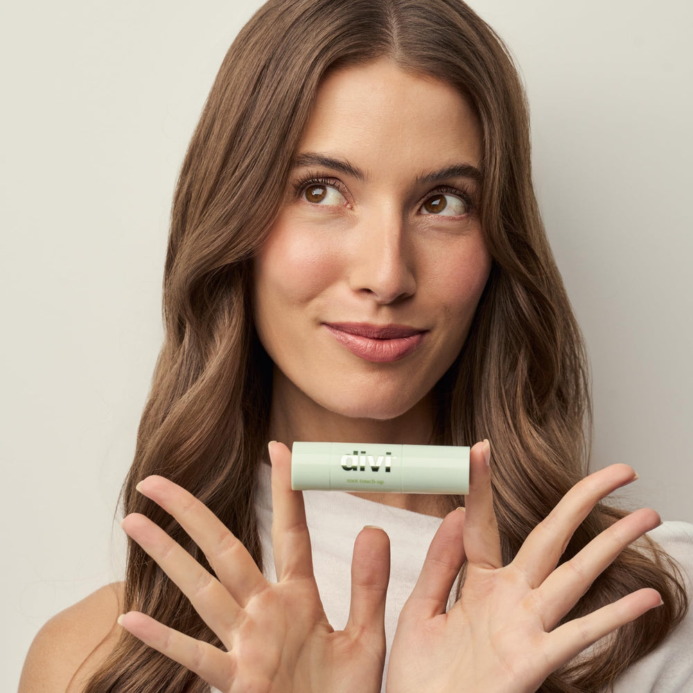 Divi powder resists sweat during workouts and daily activities.