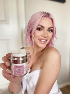 Divine Derriere discoloration solution helps fade tan and hair removal spots safely