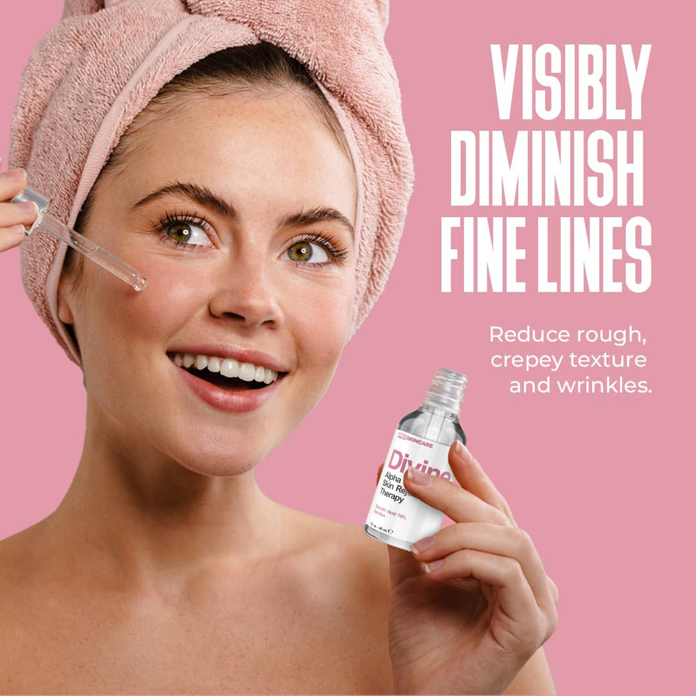 Divine Derriere glycolic peel cap closeup shows controlled application for gentle exfoliation.