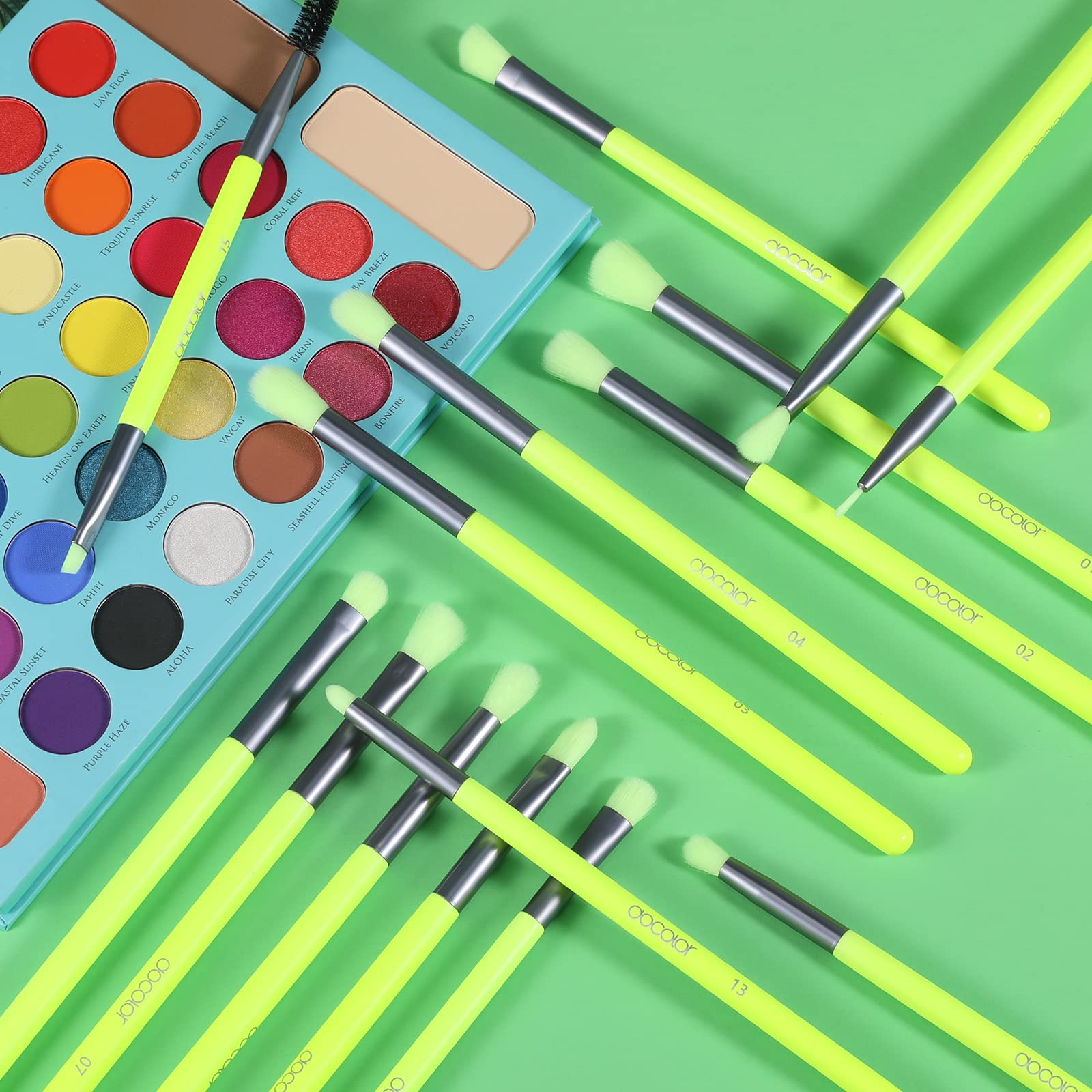 Docolor Eyeshadow Brush Set 15pcs neon green gift box ideal for gifting makeup lovers.