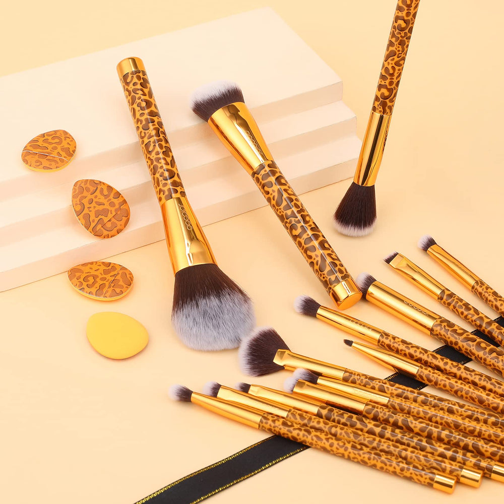 Docolor Leopard makeup puff pack for even powder pickup