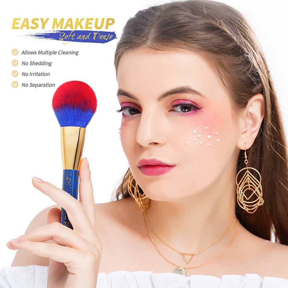 Docolor synthetic nano-fiber bristles close-up for soft, shed-resistant use.