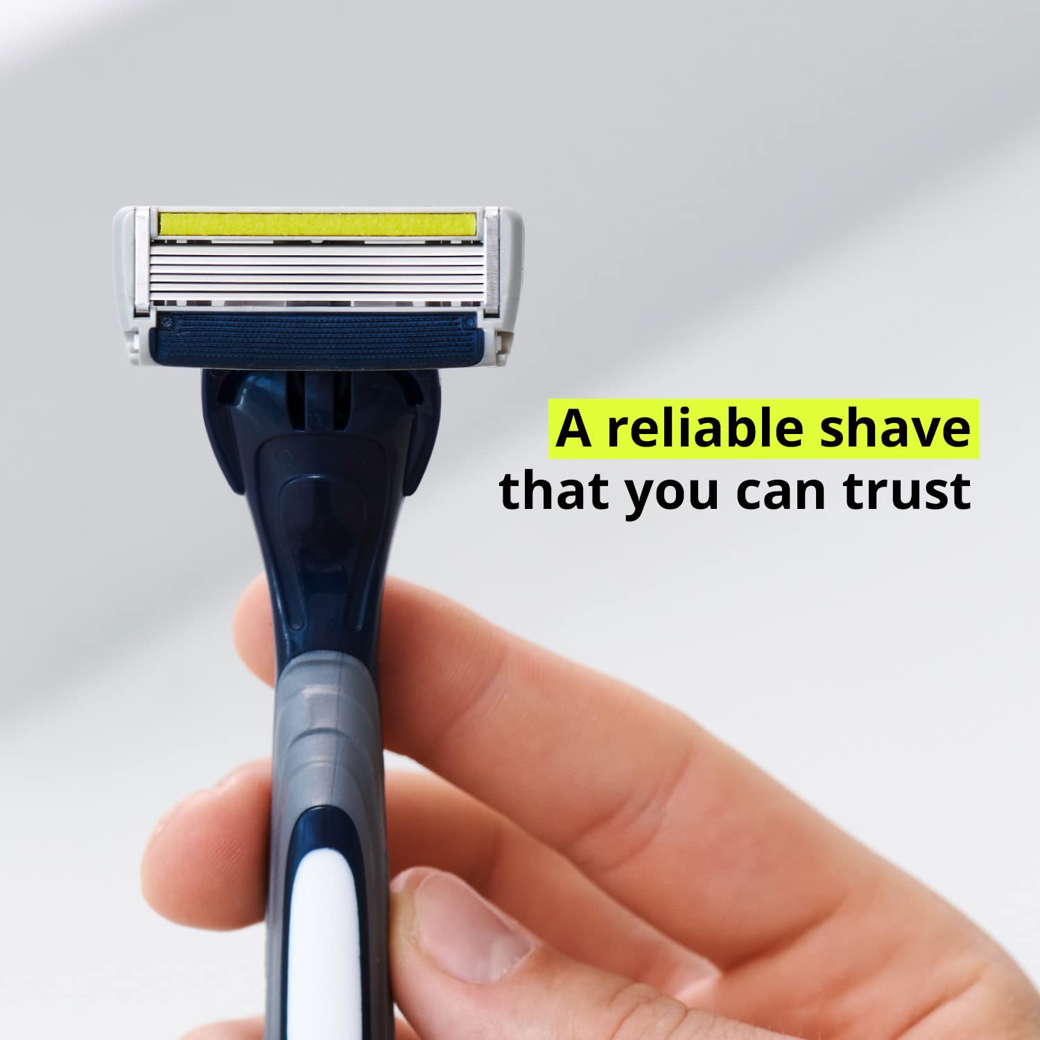 Dorco Pace 6 Plus six blades provide a comfortable, efficient shave.