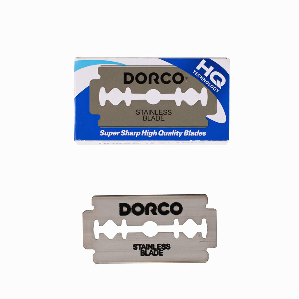 DORCO ST300 blade in use demonstrates smooth glide on a safety razor.