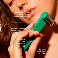 Doré Le Glaçon Ice Roller reduces redness for calmer, more even skin texture.
